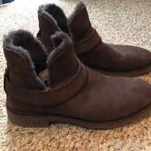 *Brand New* UGG McKay Water Resistant Booties